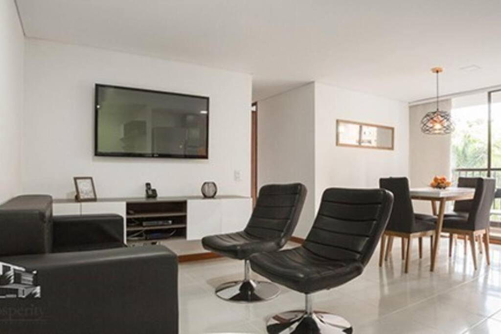 Cómodo Apartamento Cerca Al Poblado Apartamento *
