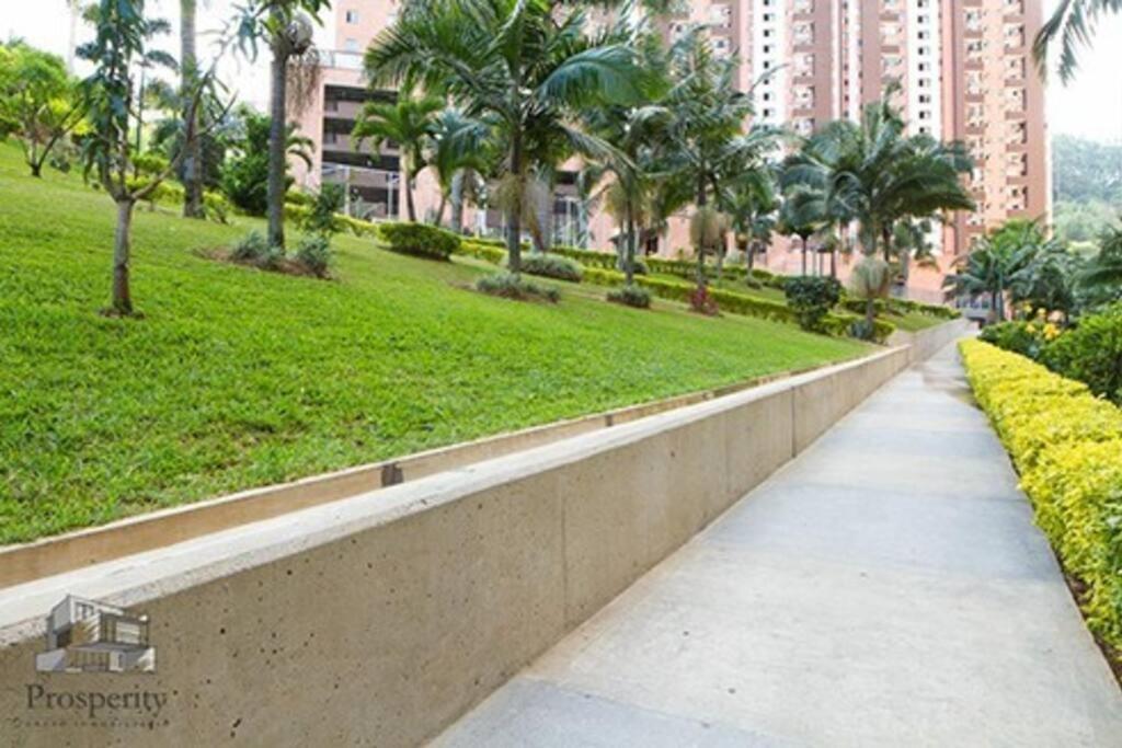 Cómodo Apartamento Cerca Al Poblado *